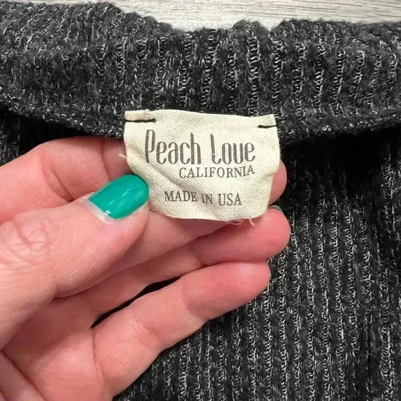 Peach Love long sleeve crop top - Picture 2 of 3